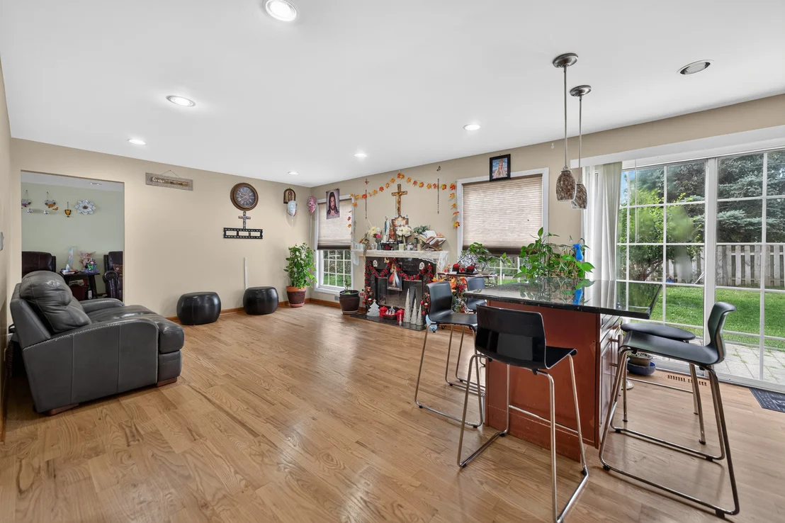 Photo of 1162 HYANNIS Circle