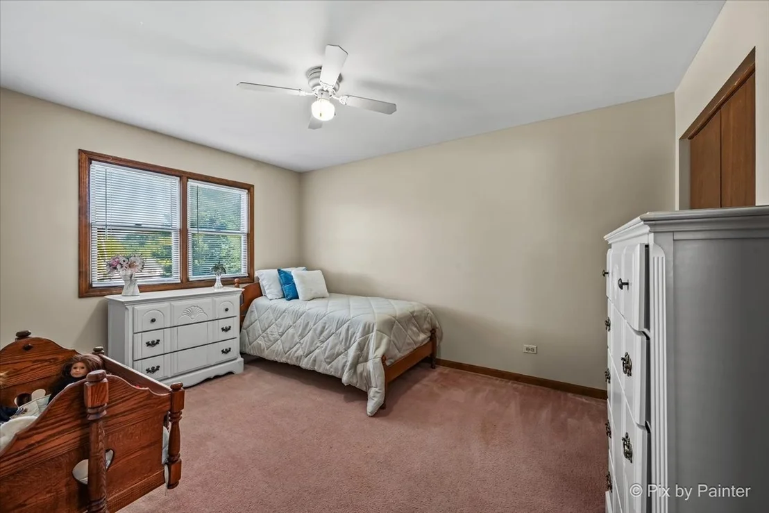 Photo of 765 Crest Drive