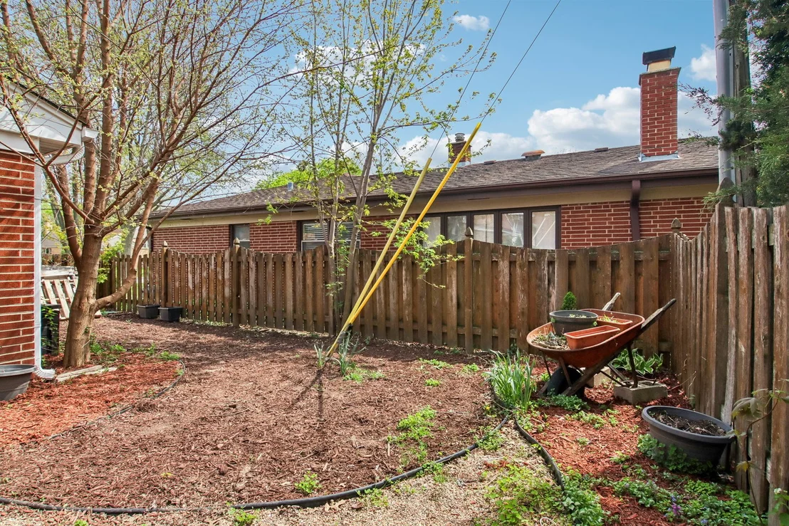 Photo of 245 Amherst Avenue