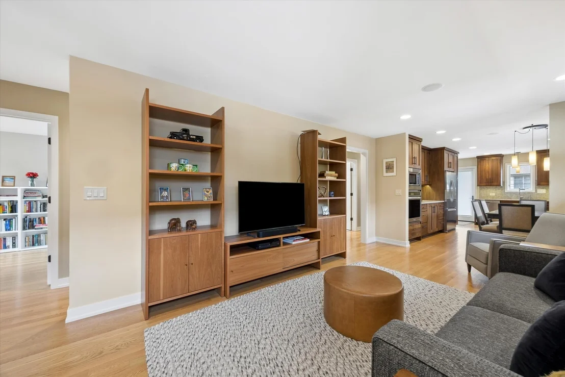 Photo of 687 S Spring Road