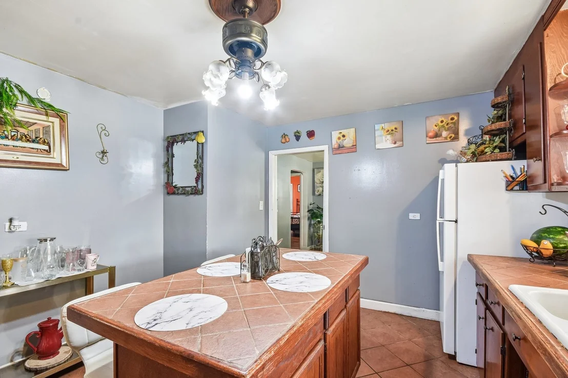 Photo of 3458 W 72nd Place