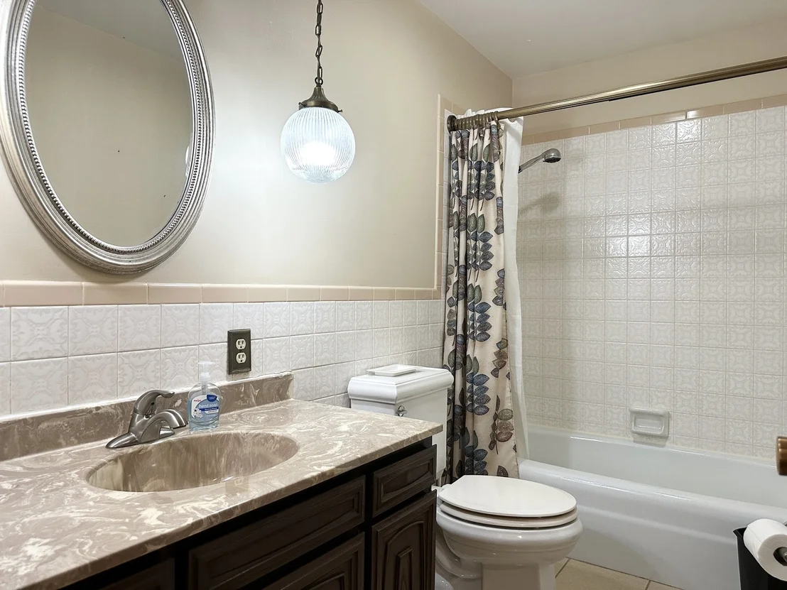 Photo of 1130 Cardinal Drive