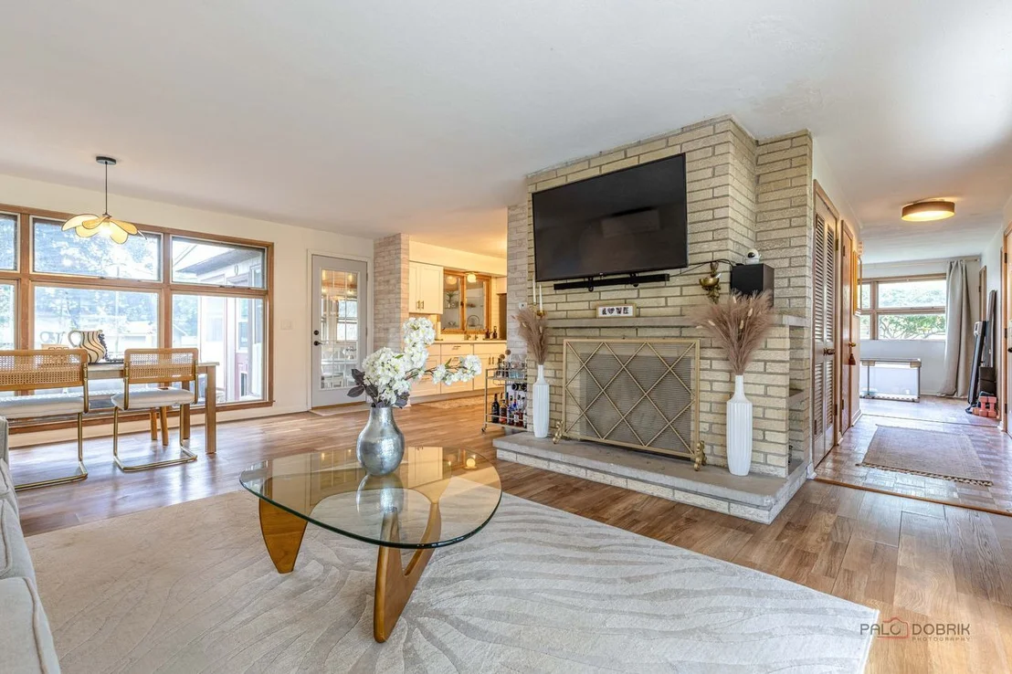 Photo of 161 Crestwood Drive