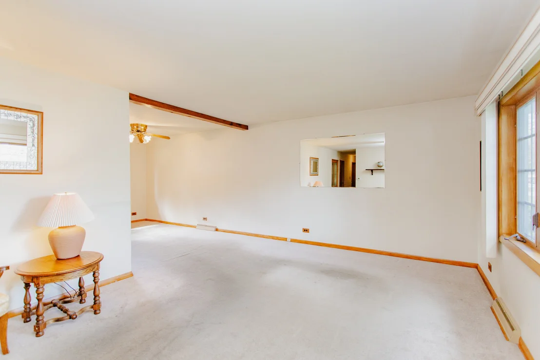 Photo of 255 W Walnut Avenue