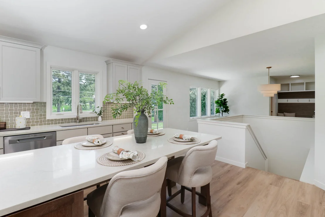 Photo of 802 Karin Drive