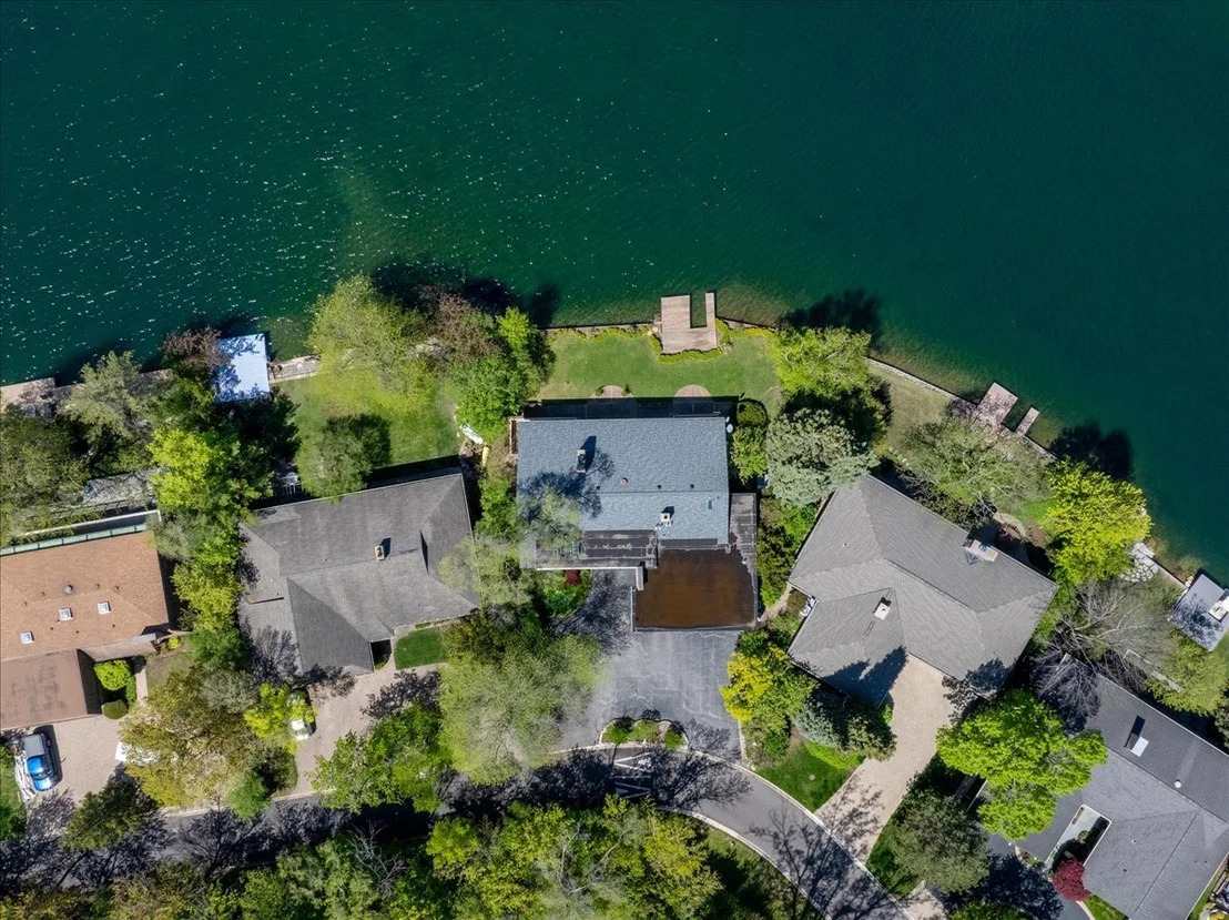 Photo of 2100 Valley Lo Lane