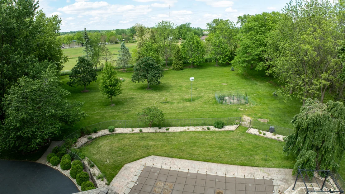 Photo of 39W526 Lori Lane