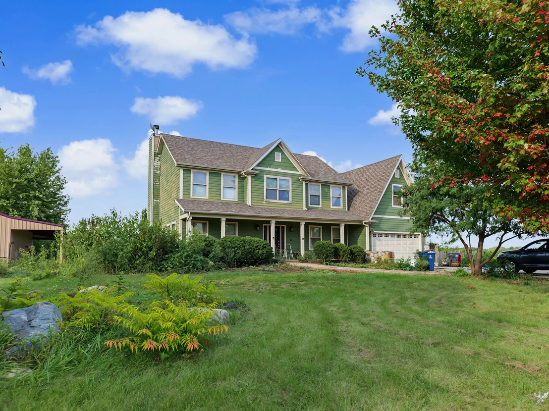 Photo of 2265 N 3409th Road