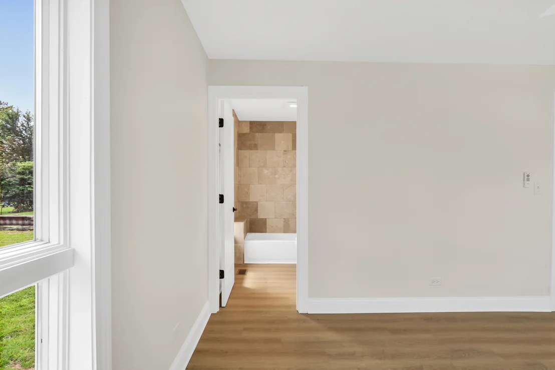 Photo of 28 Lakeside Lane