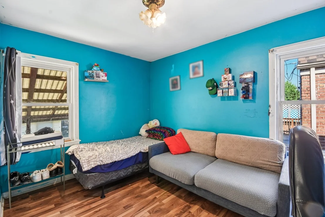 Photo of 3458 W 72nd Place