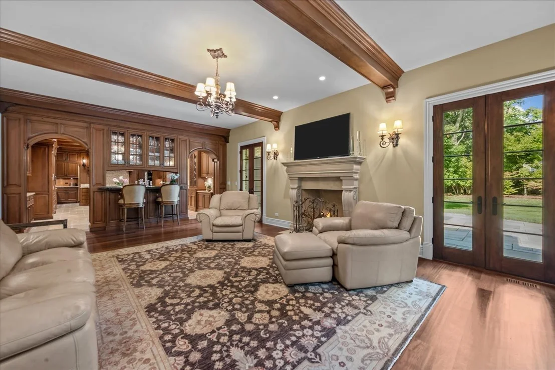Photo of 586 Spruce Avenue