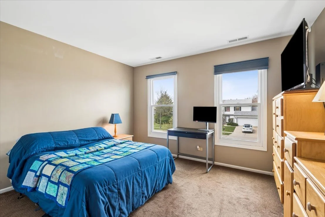 Photo of 405 Caren Drive