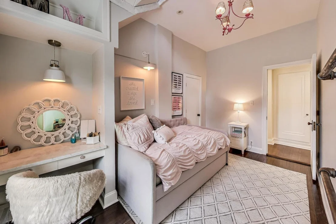 Photo of 1606 Forest Avenue