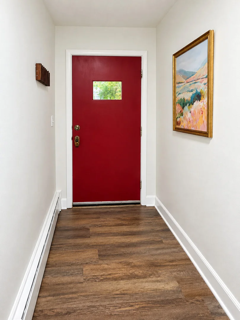 Photo of 2811 FOREST Lane