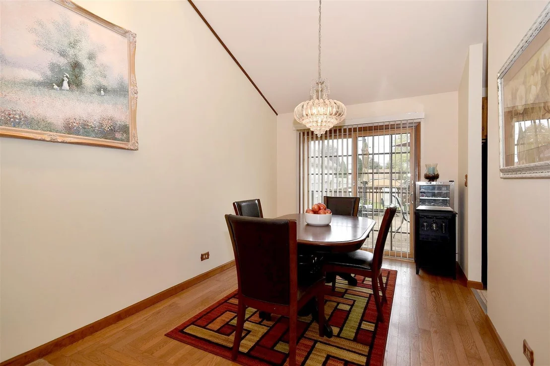 Photo of 206 VILLAGE Road