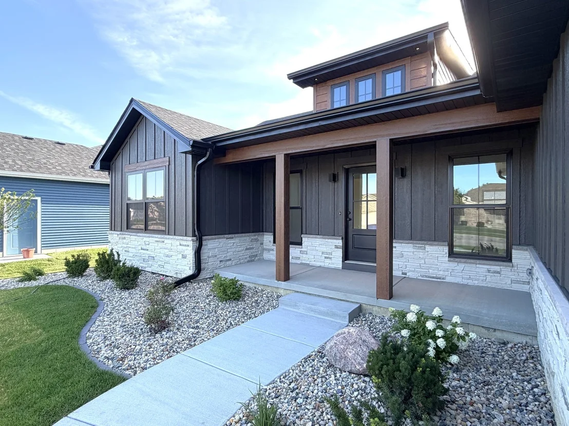 Photo of 455 Edgebrook Drive