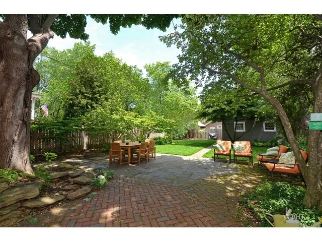 Photo of 651 Forest Avenue