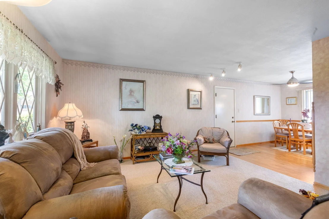 Photo of 3206 Wren Lane