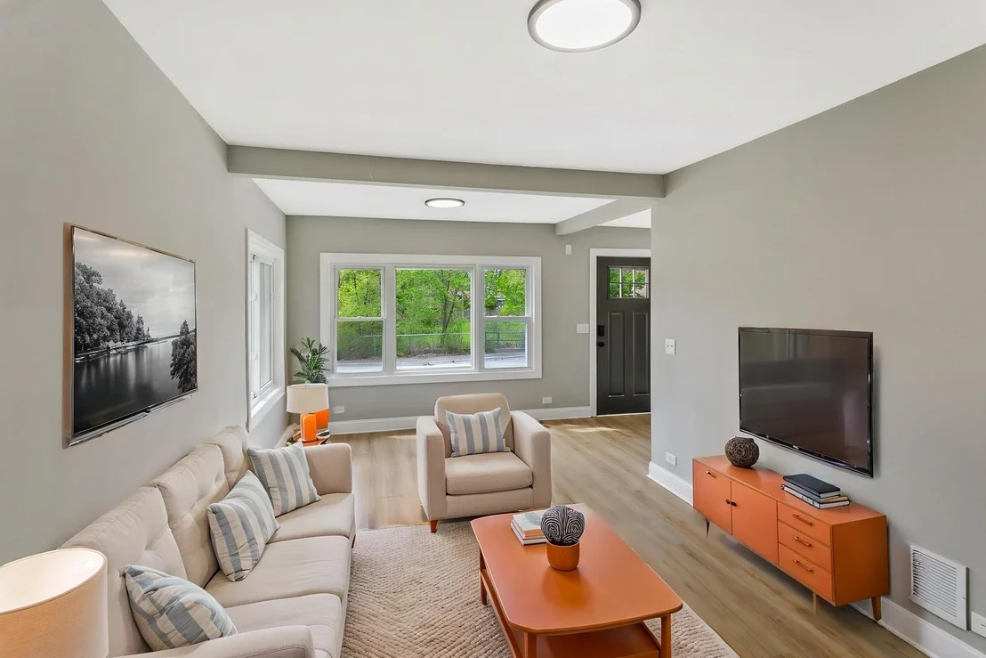 Photo of 17065 Crane Avenue