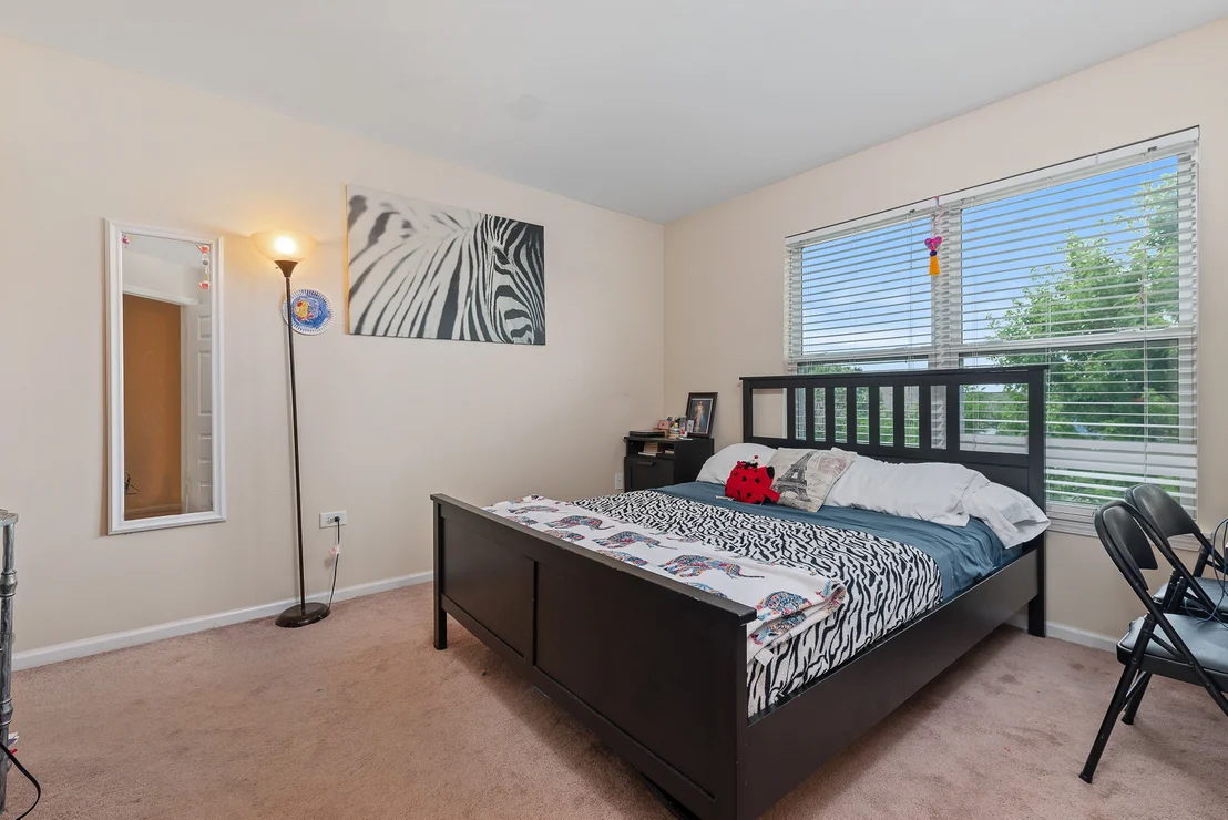 Photo of 768 Brompton Lane