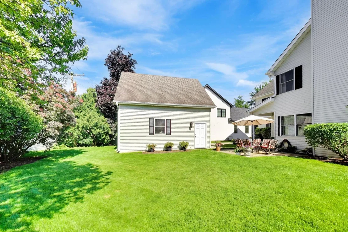 Photo of 1932 Larkdale Drive