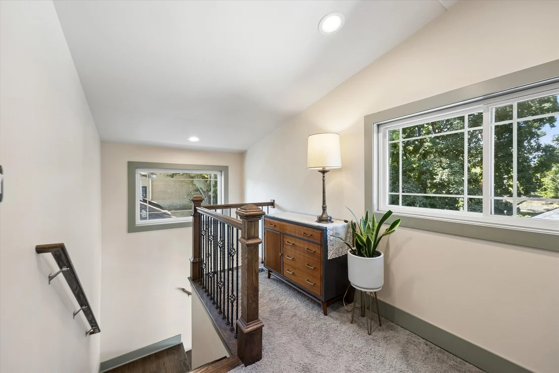 Photo of 212 Gage Road
