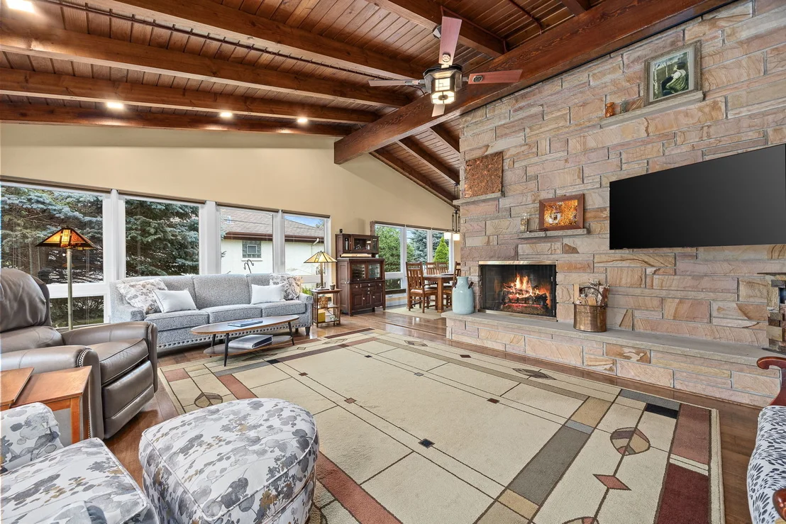 Photo of 12 Meadowood Drive