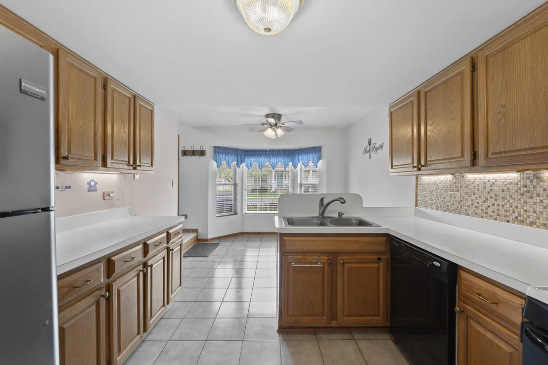 Photo of 1464 Root Street