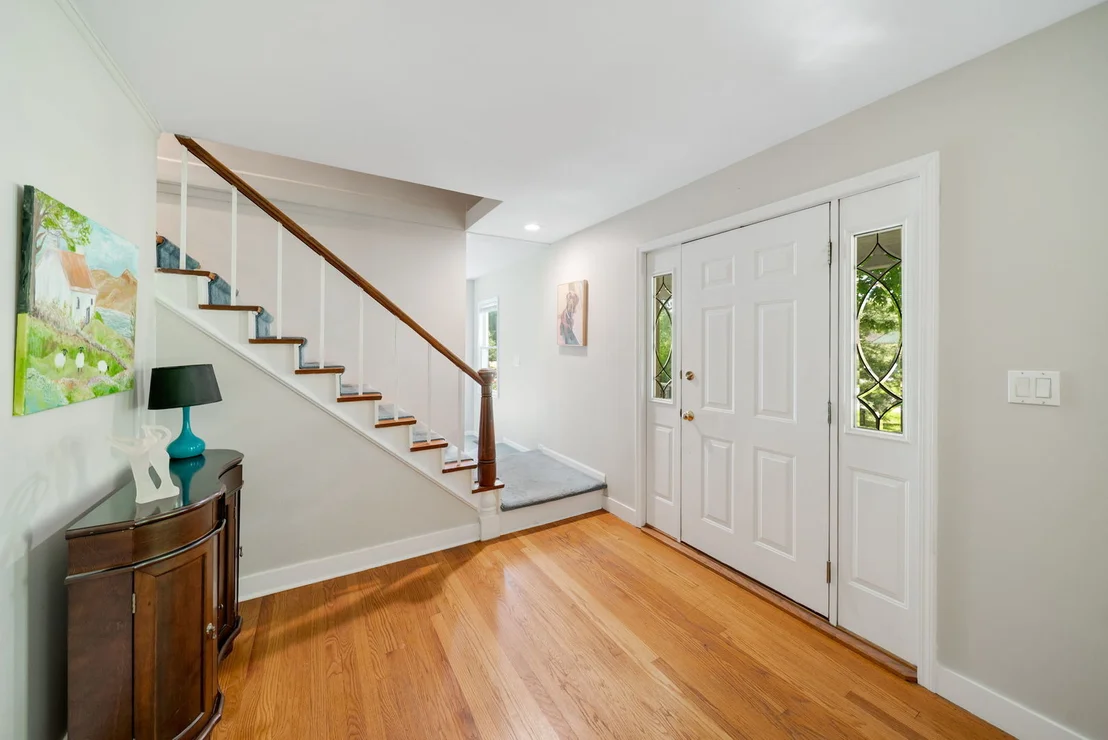 Photo of 707 Glenshire Road