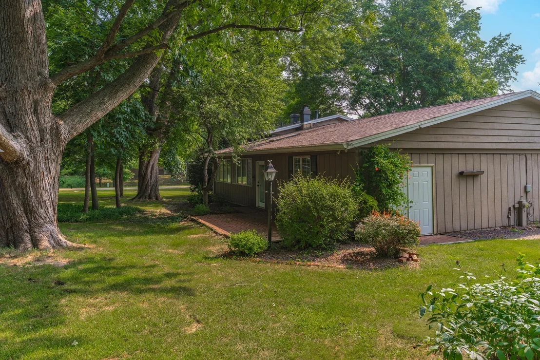 Photo of 4982 Camelback Road