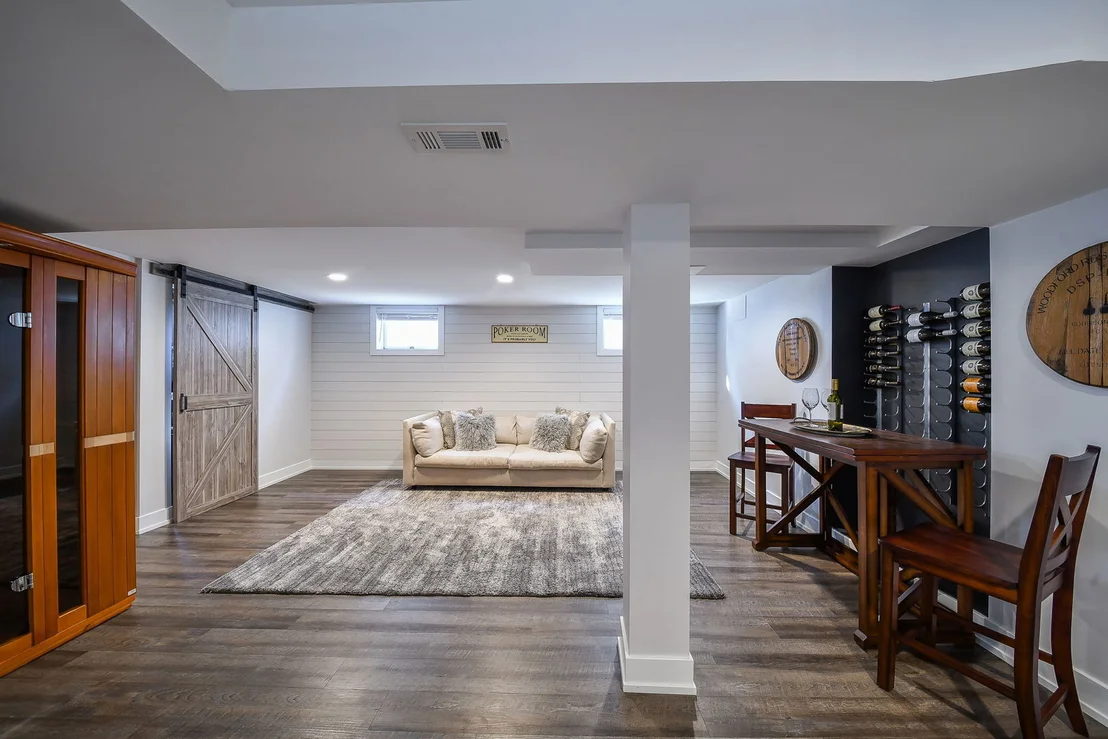Photo of 312 Douglas Avenue