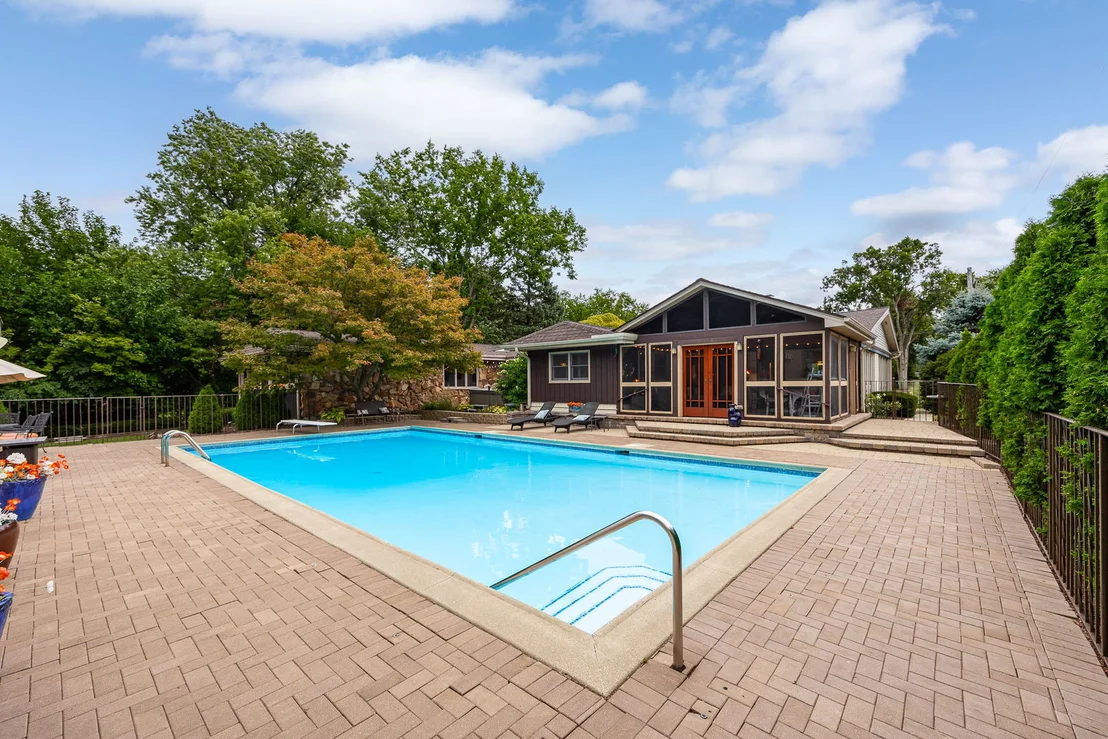 Photo of 12 Meadowood Drive