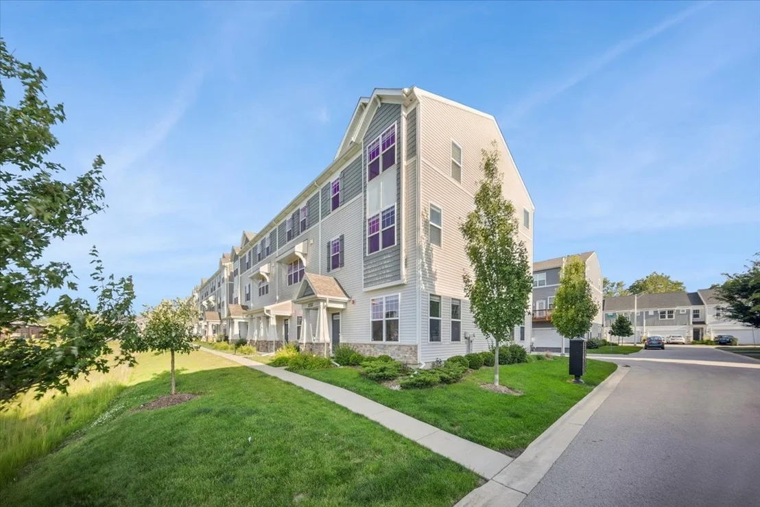 Photo of 2722 Lily Lane
