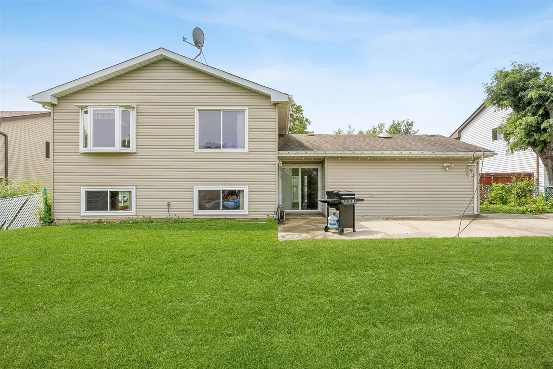 Photo of 4093 Bayside Drive