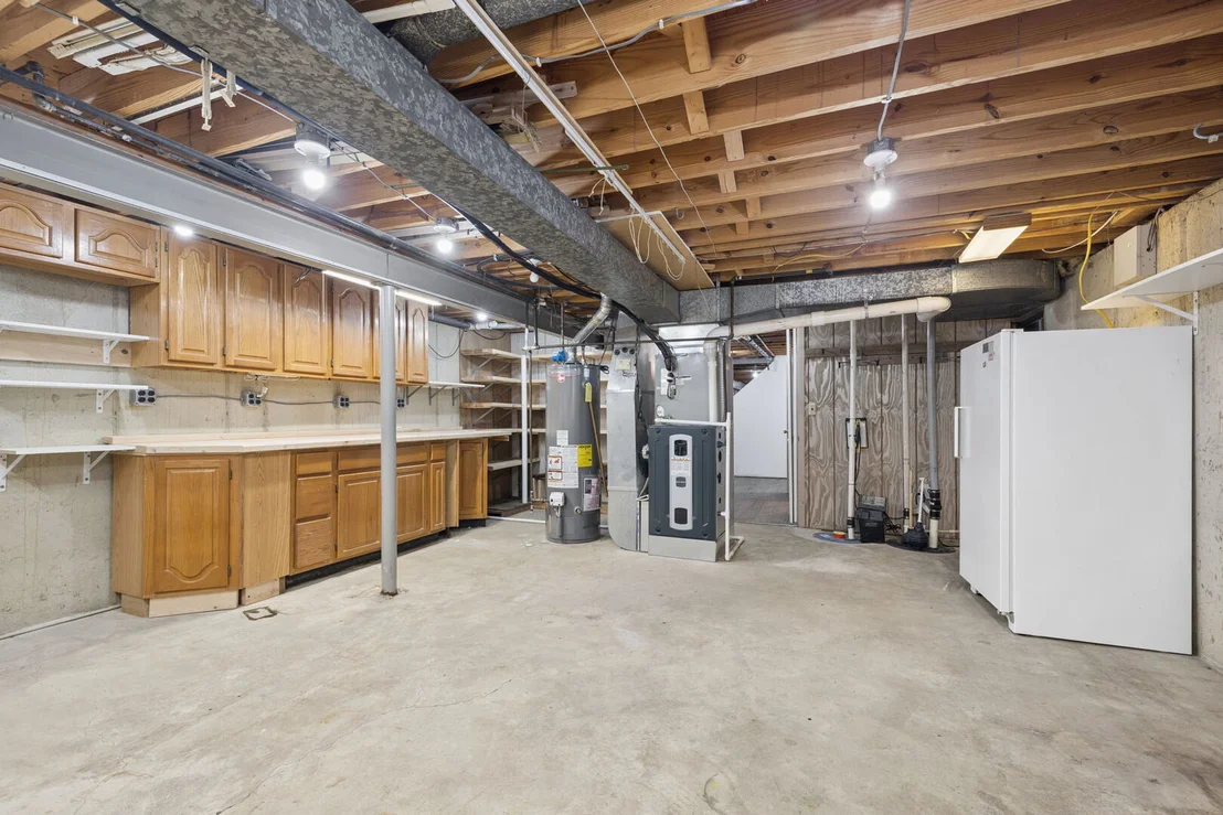 Photo of 702 N Pinecrest Road