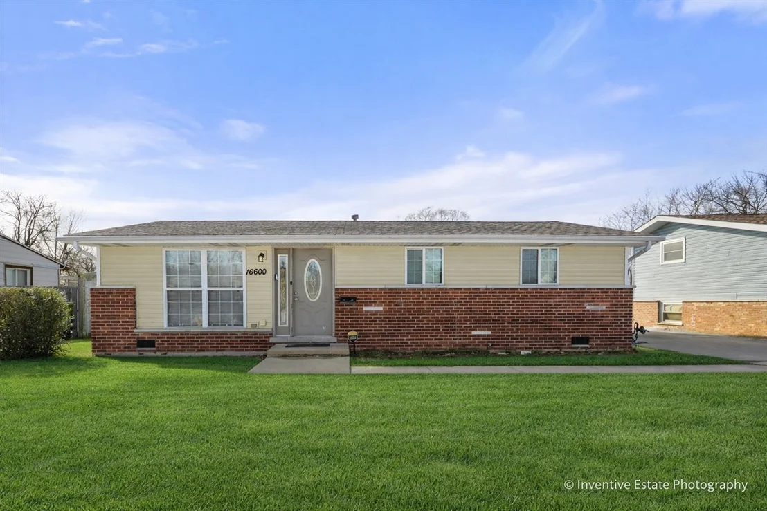 Photo of 16600 OXFORD Drive