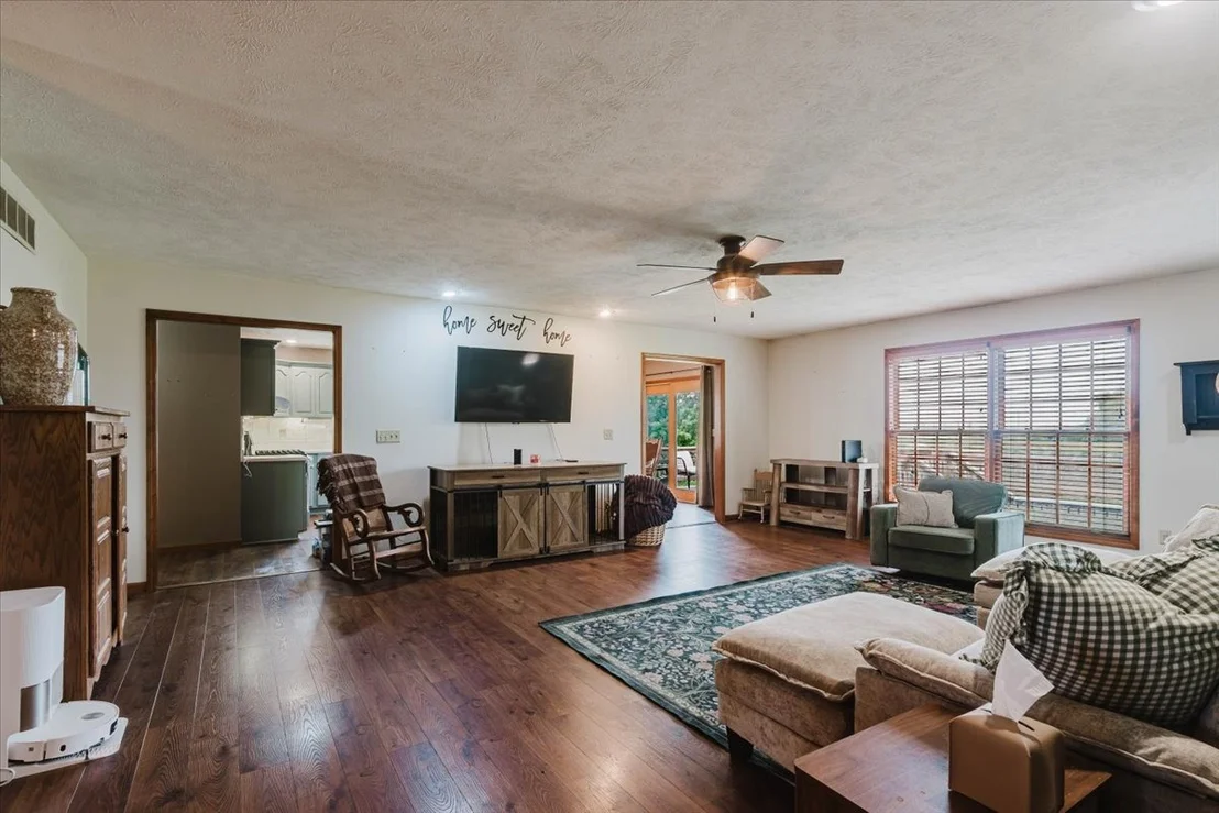 Photo of 427 sunset Drive