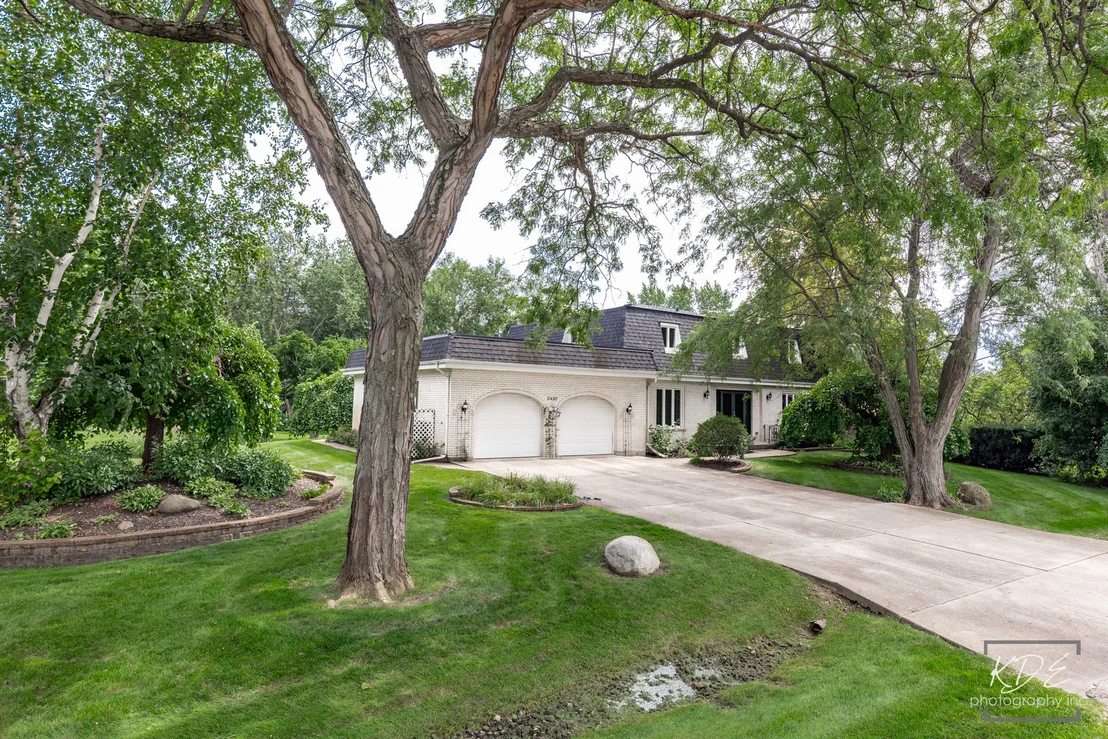 Photo of 21W325 Sunnyside Drive