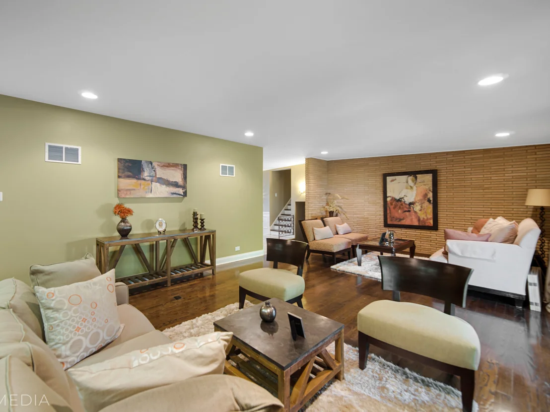 Photo of 2333 Golfview Lane