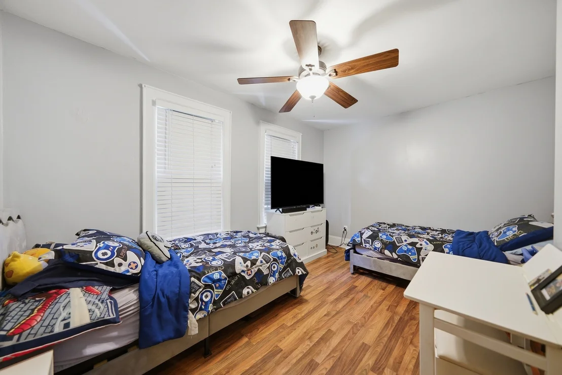 Photo of 483 Barrett Street