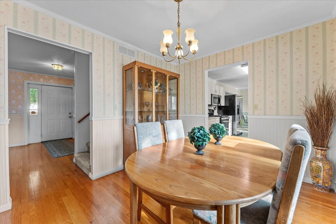Photo of 1708 Oak Park Drive