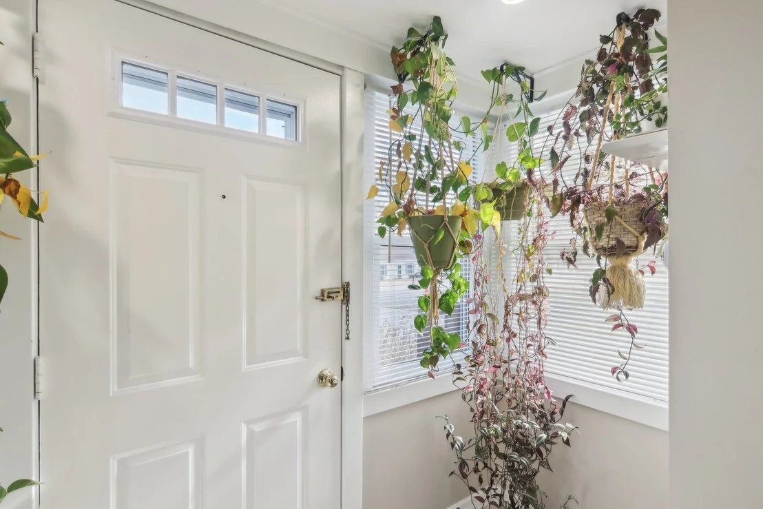 Photo of 6910 Eleanor Place