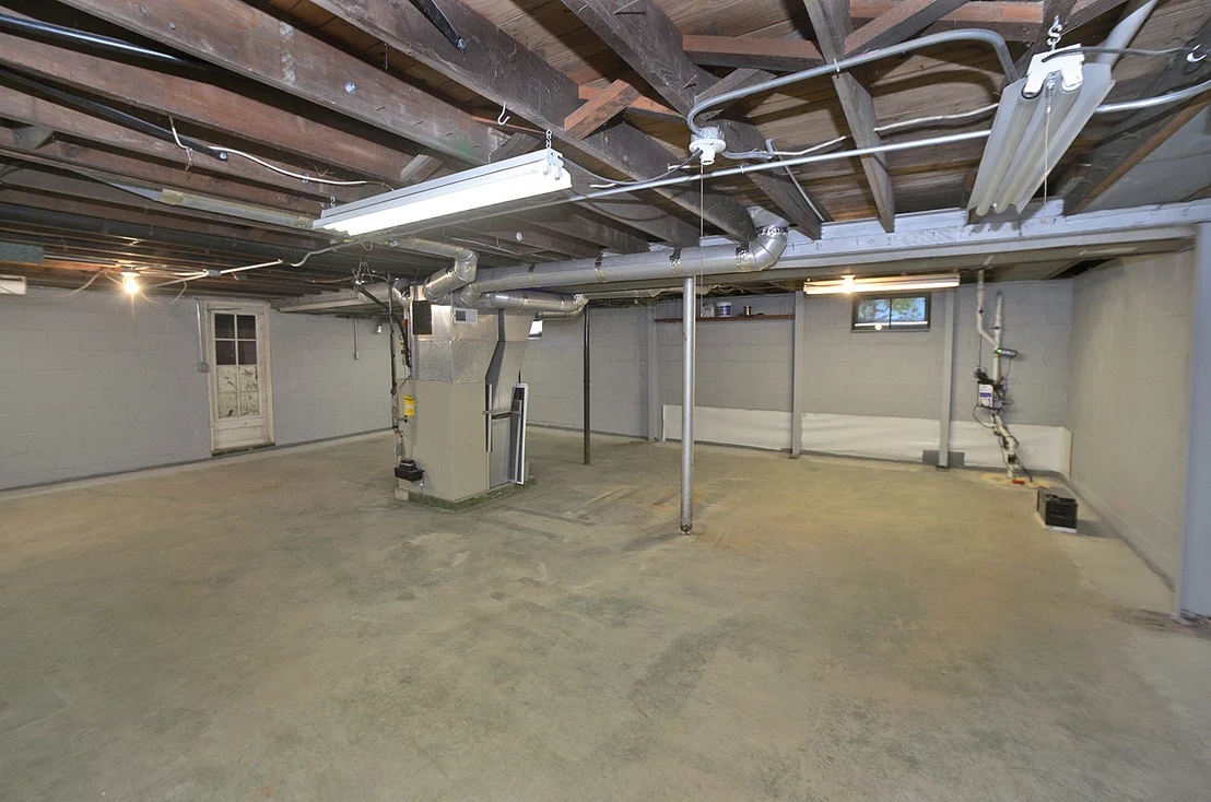 Photo of 1120 Charles Street