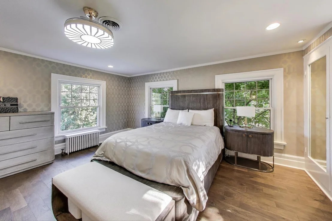 Photo of 176 Riverside Road
