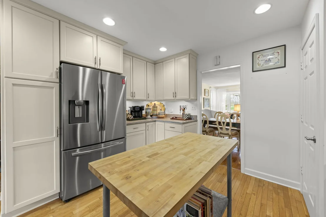 Photo of 283 HILLSIDE Avenue
