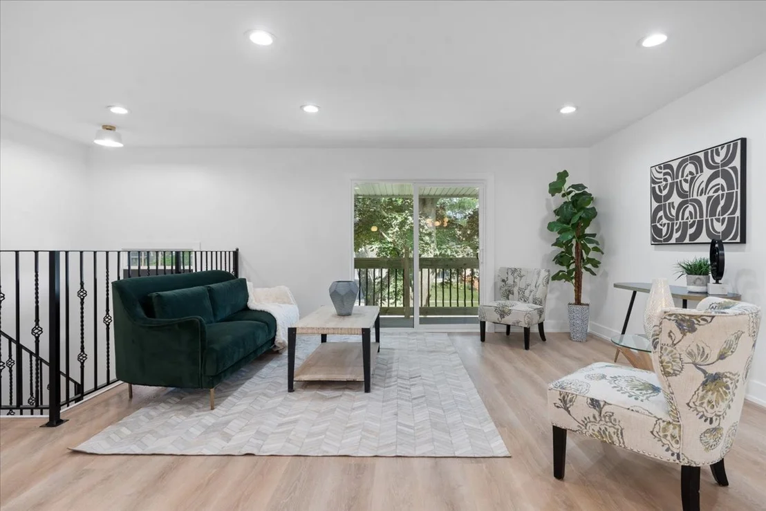 Photo of 449 White Pine Road