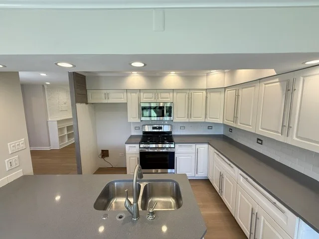 Photo of 7141 Wolf Road