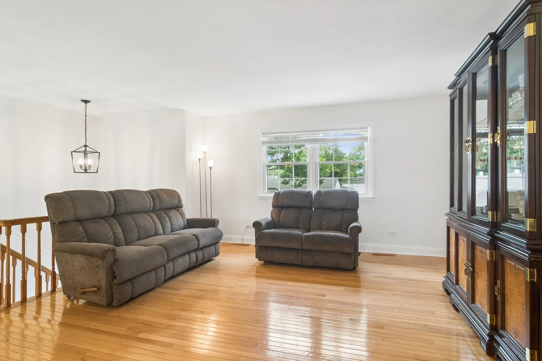 Photo of 1120 Valley Stream Drive