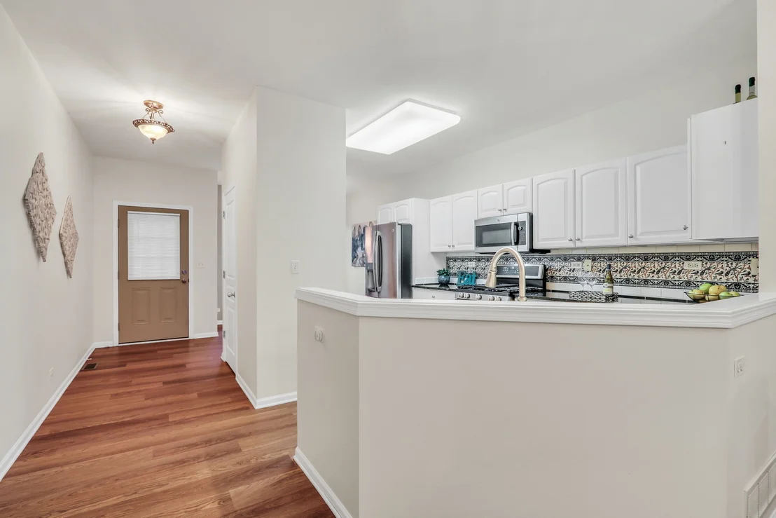 Photo of 2835 Waterfront Avenue