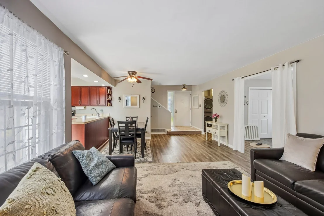 Photo of 736 Glen Way